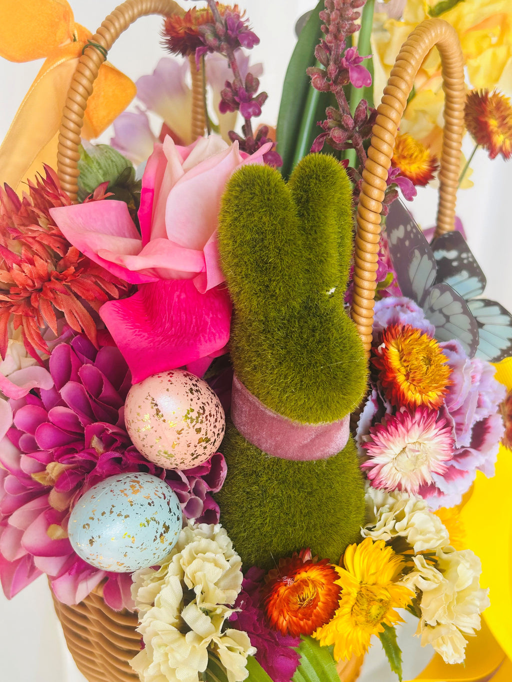 Easter arrangement - Basket